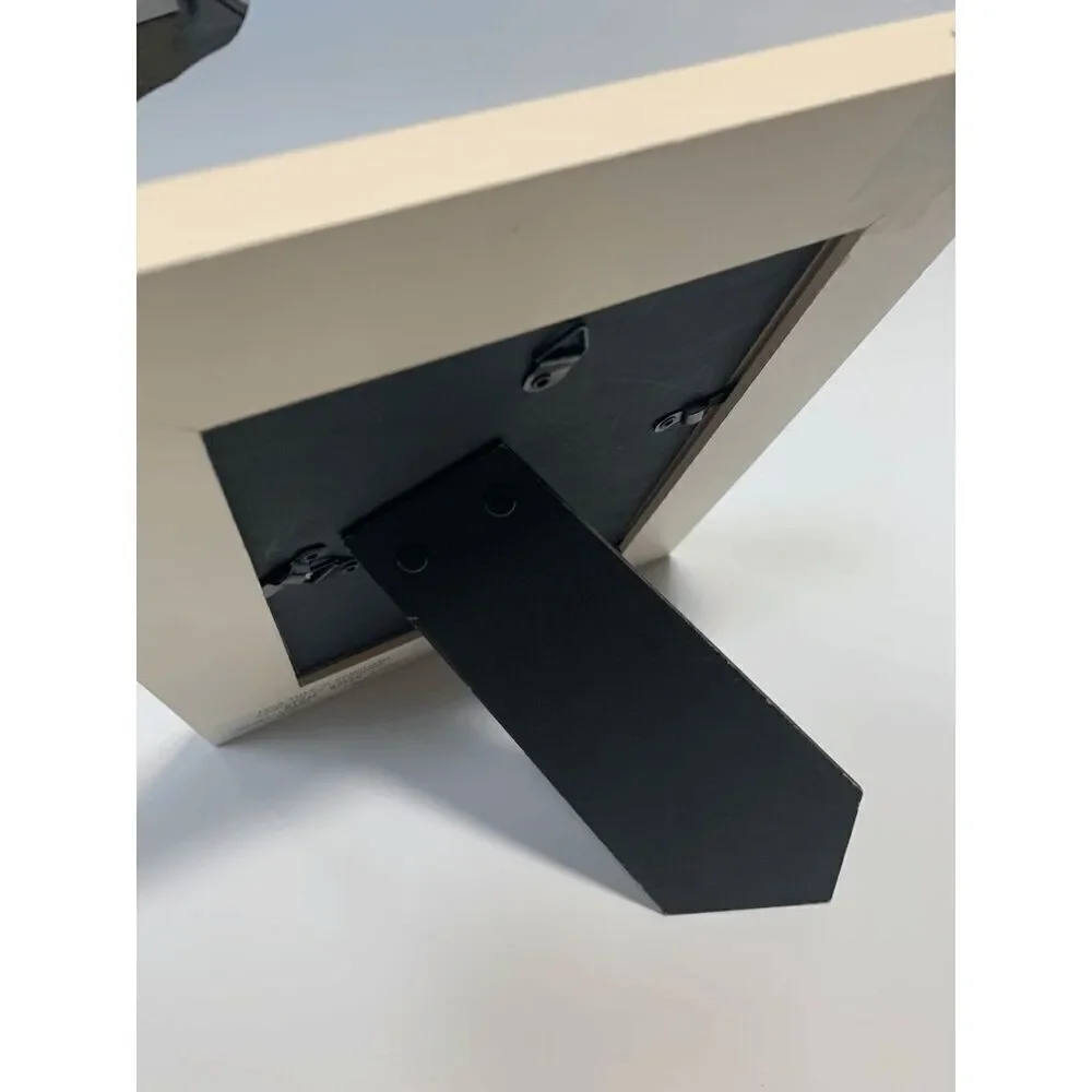Handcrafted picture frame